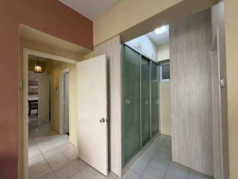 Condominium for Rent at Kelana Puteri - Jocelyn Lai - Corridor - PropertyGuru.com.my