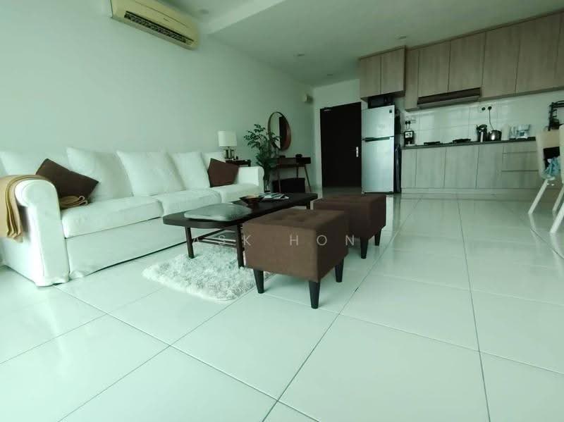 Kediaman Servis untuk Dijual di The Sky Executive Suites - Ask Hon - Living Room - PropertyGuru.com.my