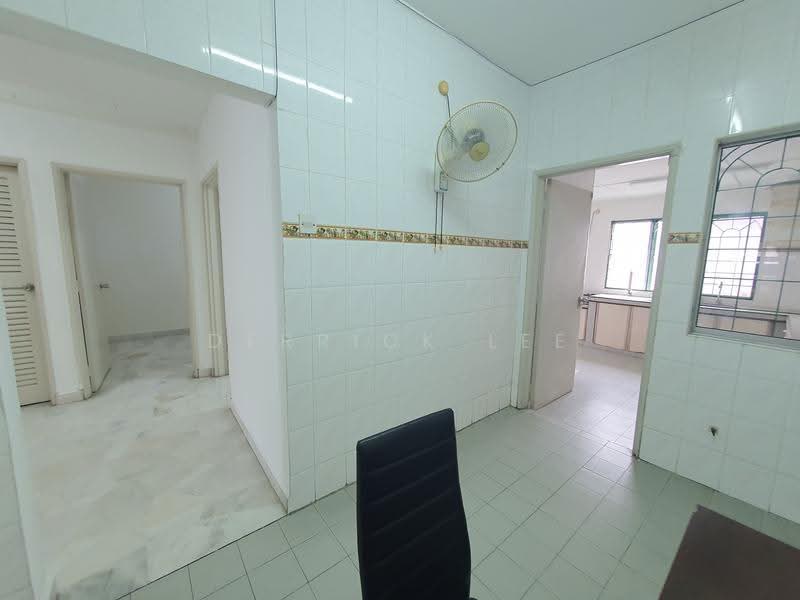 1.5-storey Terraced House for Sale in Usj 2 (Subang Jaya) - Derrick Lee - Interior - PropertyGuru.com.my