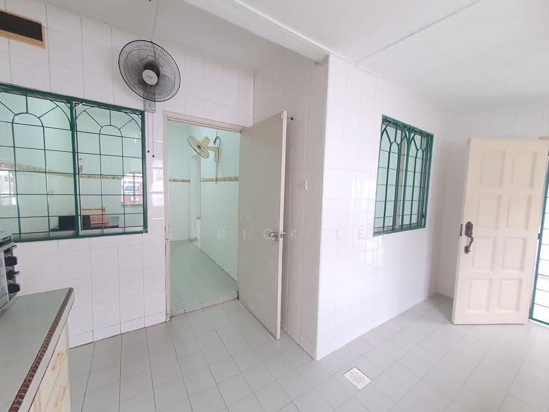 1.5-storey Terraced House for Sale in Usj 2 (Subang Jaya) - Derrick Lee - Kitchen - PropertyGuru.com.my