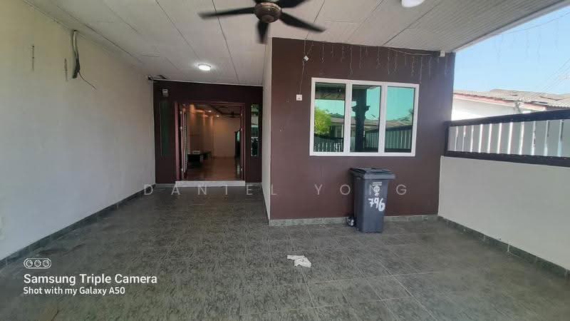 Rumah Teres untuk Dijual di Bandar Seremban Selatan (Seremban) - Daniel Yong - Exterior - PropertyGuru.com.my