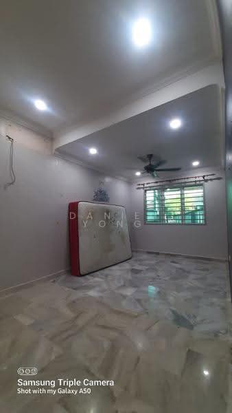 Rumah Teres untuk Dijual di Bandar Seremban Selatan (Seremban) - Daniel Yong - Living Room - PropertyGuru.com.my