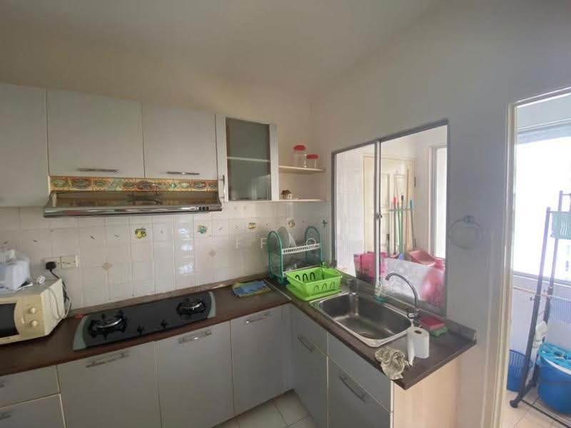 Condominium for Rent at Villa Emas - Jeff Ooi - Kitchen - PropertyGuru.com.my