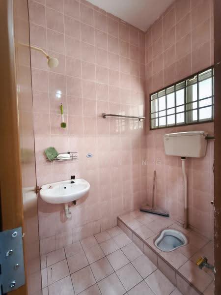 Rumah Teres 2-Tingkat untuk Dijual di Klang (Selangor) - Esther Ng - Bathroom - PropertyGuru.com.my