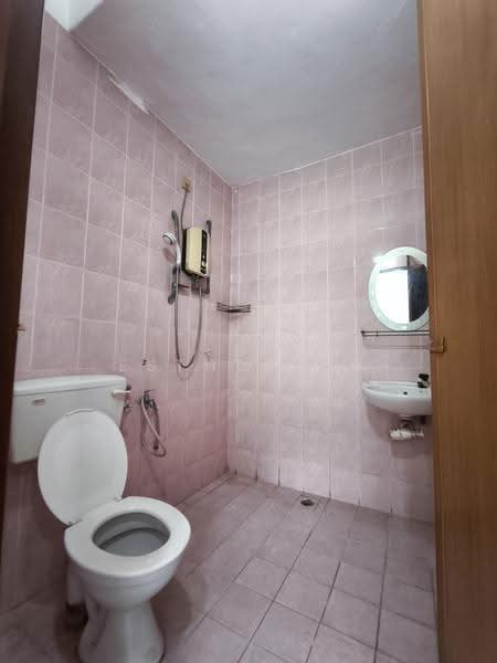 Rumah Teres 2-Tingkat untuk Dijual di Klang (Selangor) - Esther Ng - Bathroom - PropertyGuru.com.my
