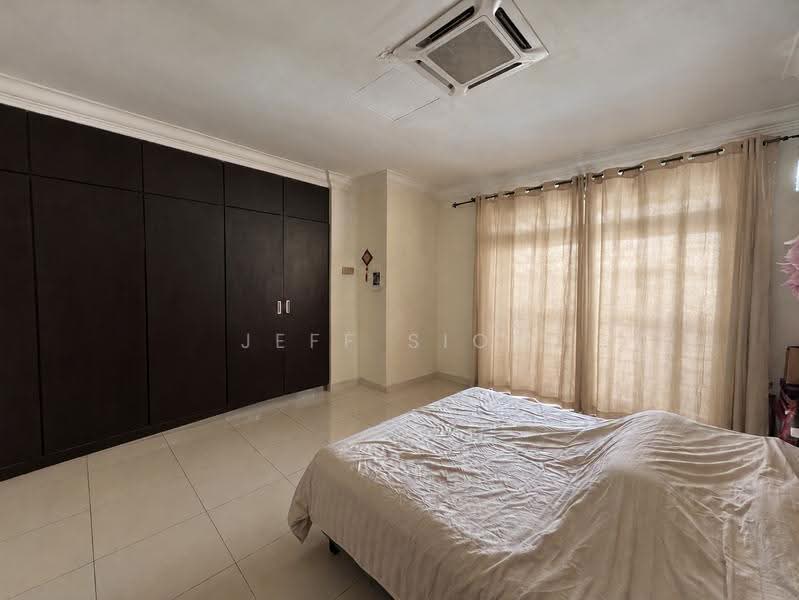 Rumah Teres untuk Dijual di Taman Dagang Permai (Ampang) - Jeff Siow - Bedroom - PropertyGuru.com.my