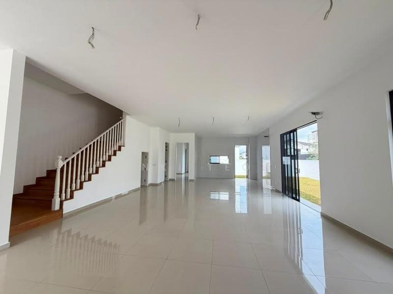 Cluster House for Sale in Taman Ekoflora (Johor Bahru) - Kinki Teow - Living Room - PropertyGuru.com.my