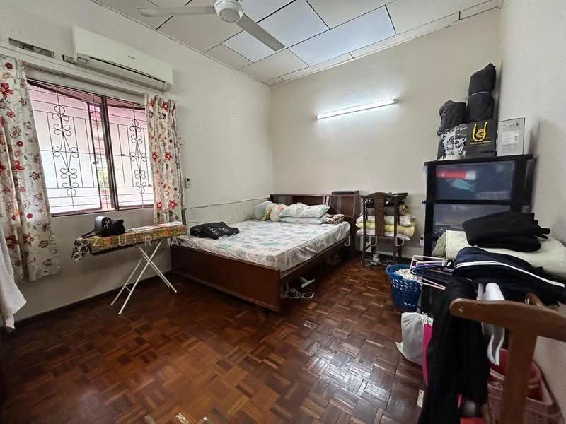 Rumah Banglo untuk Dijual di Petaling Jaya (Selangor) - Zuraina Rajudin - Bedroom - PropertyGuru.com.my