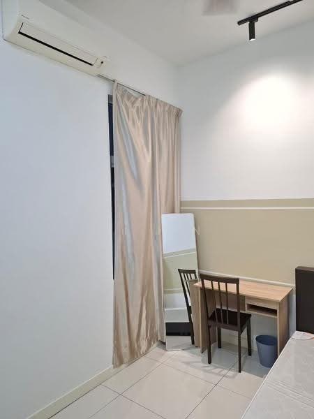 Service Residence for Rent at Skypod Residence - Yi Jun - Study - PropertyGuru.com.my