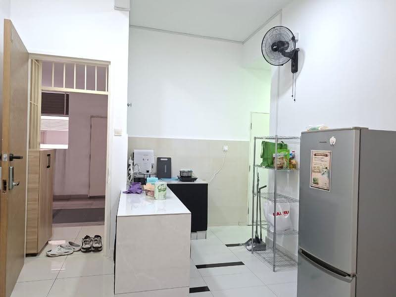 Service Residence for Rent at Skypod Residence - Yi Jun - Kitchen - PropertyGuru.com.my