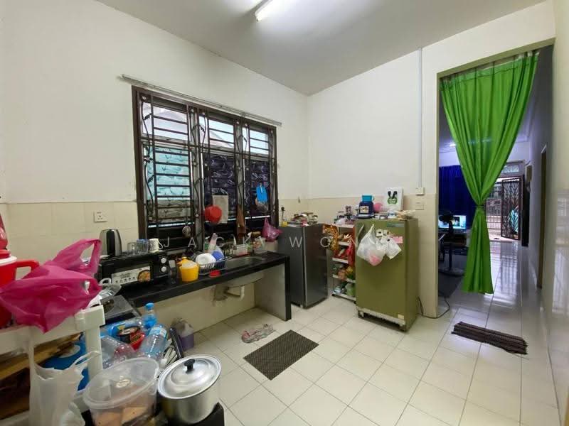 1-storey Terraced House for Sale in Mutiara Rini (Skudai) - Jack Wong - Kitchen - PropertyGuru.com.my