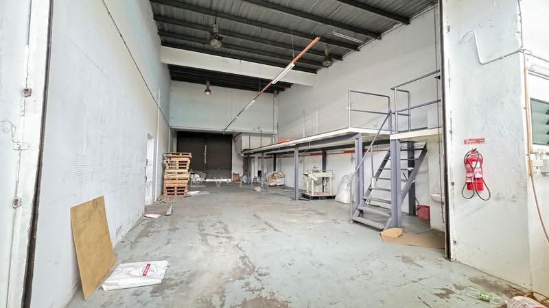 Kilang Teres untuk Disewa di Puchong (Selangor) - Kevin Tan - Interior - PropertyGuru.com.my