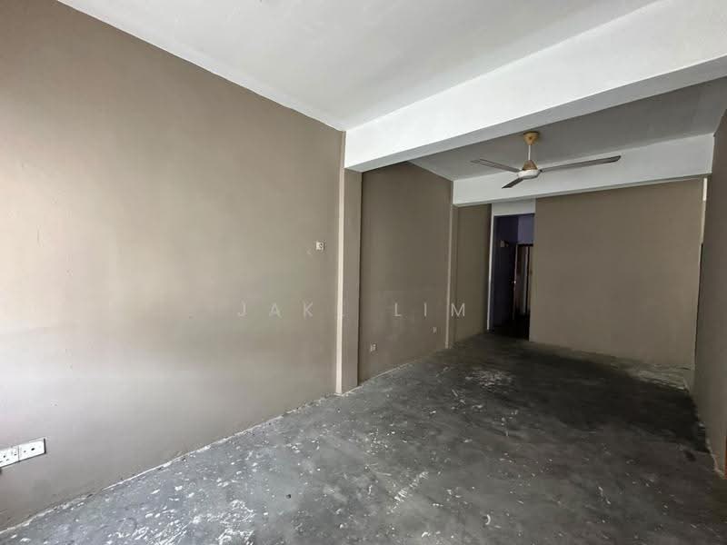 Flat for Sale at Jati - Jake Lim - Interior - PropertyGuru.com.my