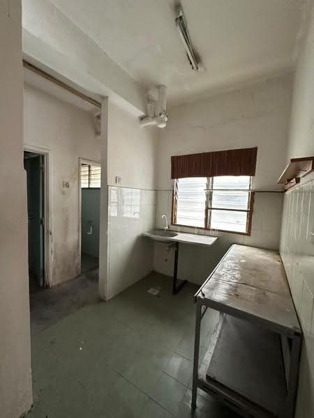 Flat for Sale at Jati - Jake Lim - Kitchen - PropertyGuru.com.my