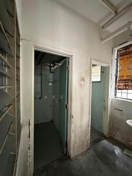 Flat for Sale at Jati - Jake Lim - Bathroom - PropertyGuru.com.my