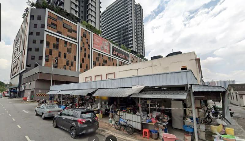 Semi-Detached House for Sale in Petaling Jaya (Selangor) - Dan Lo - Exterior - PropertyGuru.com.my