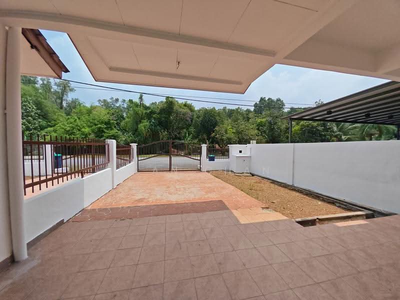 2-storey Terraced House for Sale in TAMAN PUCHONG UTAMA (Puchong) - Alan Chan - Exterior - PropertyGuru.com.my