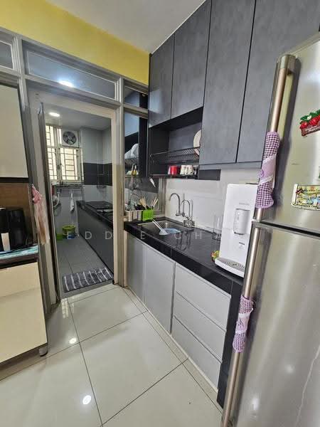 Condominium for Rent at Platinum Lake PV 16 - Eddie Chan - Kitchen - PropertyGuru.com.my