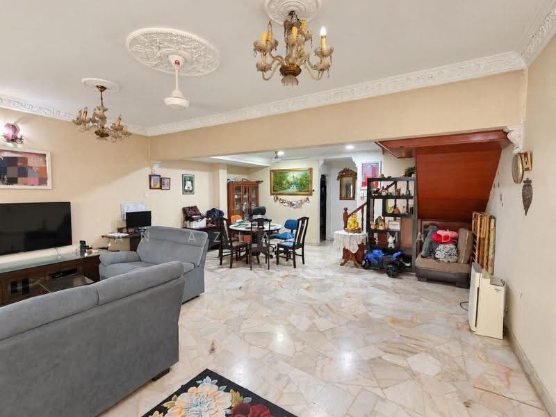 Rumah Teres 2-Tingkat untuk Dijual di Taman Sri Watan (Ampang) - Wan Azlan Ahmad - Living Room - PropertyGuru.com.my