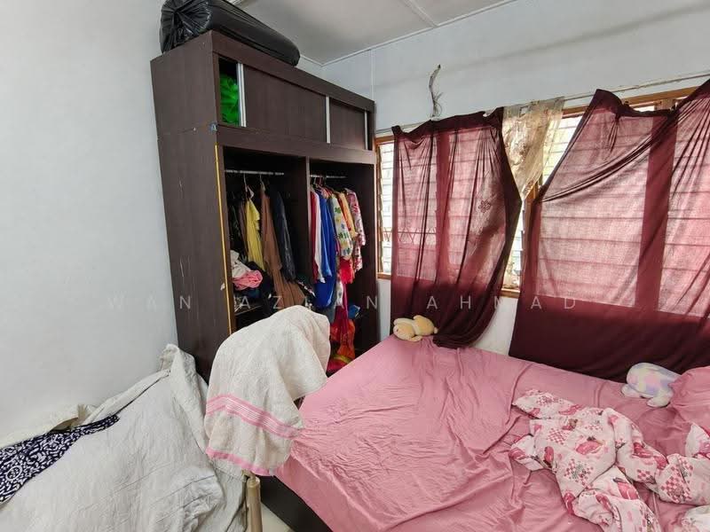 Rumah Teres 2-Tingkat untuk Dijual di Taman Sri Watan (Ampang) - Wan Azlan Ahmad - Bedroom - PropertyGuru.com.my