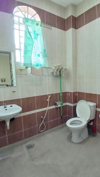2-storey Terraced House for Sale in Menglembu (Perak) - Gary Tang - Bathroom - PropertyGuru.com.my