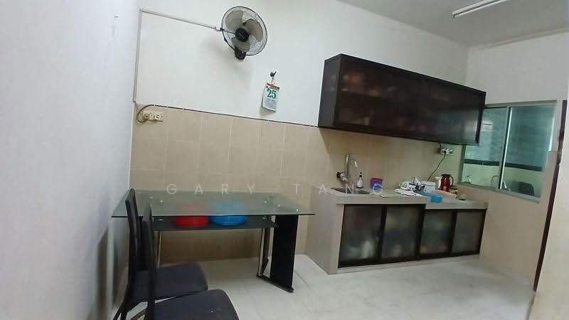 2-storey Terraced House for Sale in Menglembu (Perak) - Gary Tang - Kitchen - PropertyGuru.com.my