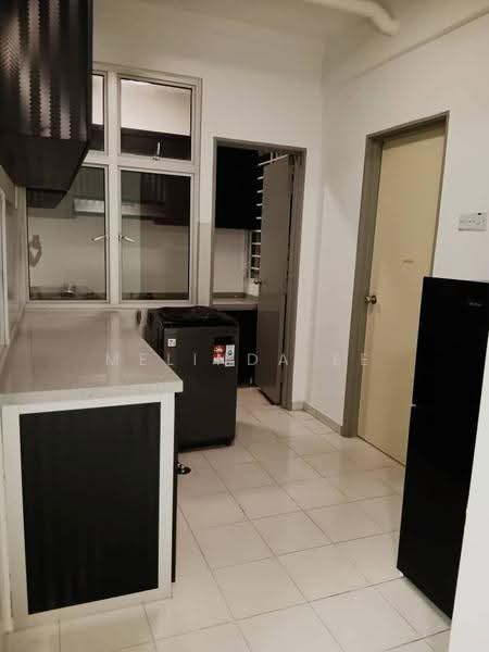 Pangsapuri untuk Disewa di Molek Ria - Melinda Ee - Kitchen - PropertyGuru.com.my
