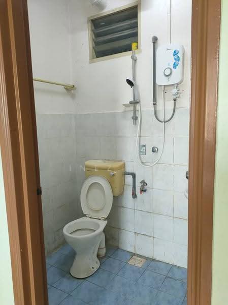 Apartment for Sale at Villa Krystal Apartment - Inez Ng - Bathroom - PropertyGuru.com.my