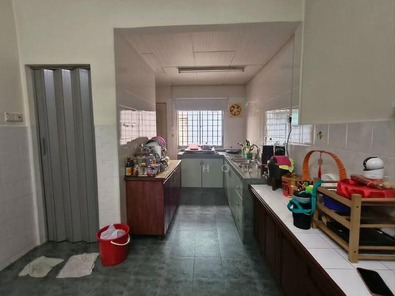 2-storey Terraced House for Sale in Taman Teratai (Kulai) - Ask Hon - Kitchen - PropertyGuru.com.my