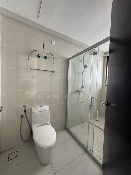 Kondominium untuk Disewa di Kings Bay @ Country Garden Danga Bay - SAMMY TEO - Bathroom - PropertyGuru.com.my