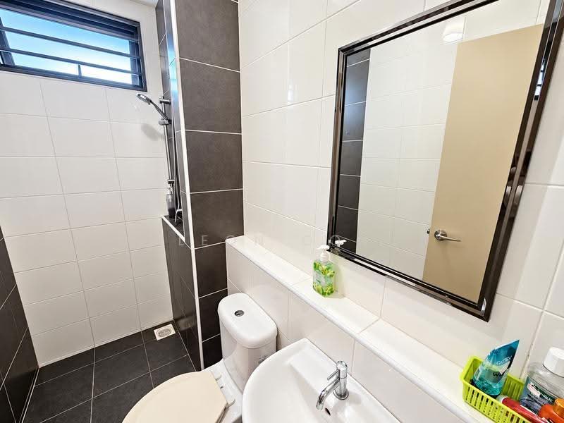 Rumah Berkembar untuk Dijual di Telok Panglima Garang (Selangor) - Leon Goh - Bathroom - PropertyGuru.com.my