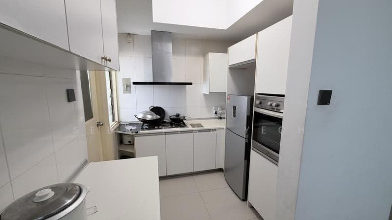 Service Residence for Sale at Solaris Dutamas - Sebastian Yeoh - Kitchen - PropertyGuru.com.my