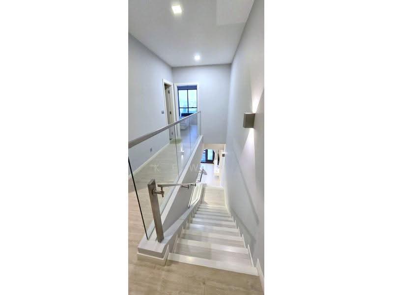 Kediaman Servis untuk Disewa di M City - Kew . - Corridor - PropertyGuru.com.my