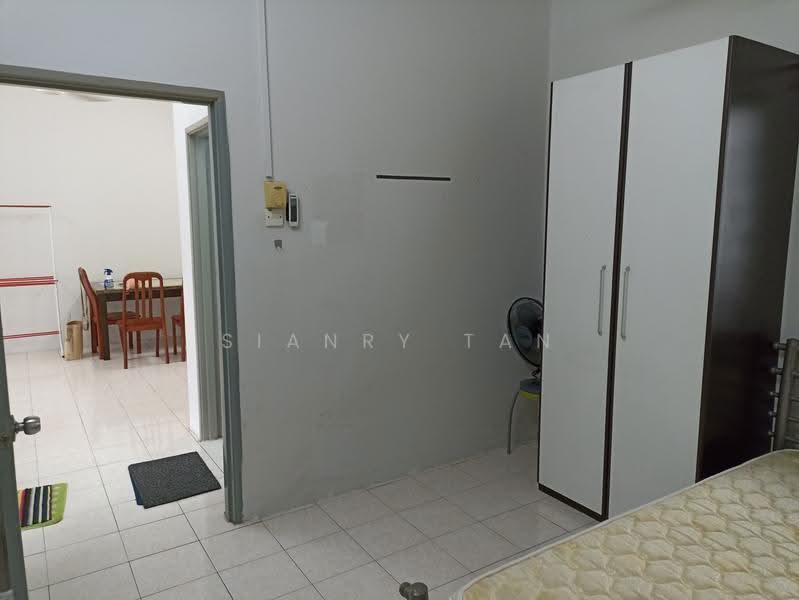 Pangsapuri untuk Dijual di Jalil Damai Apartments - Sianry Tan - Dining Room - PropertyGuru.com.my