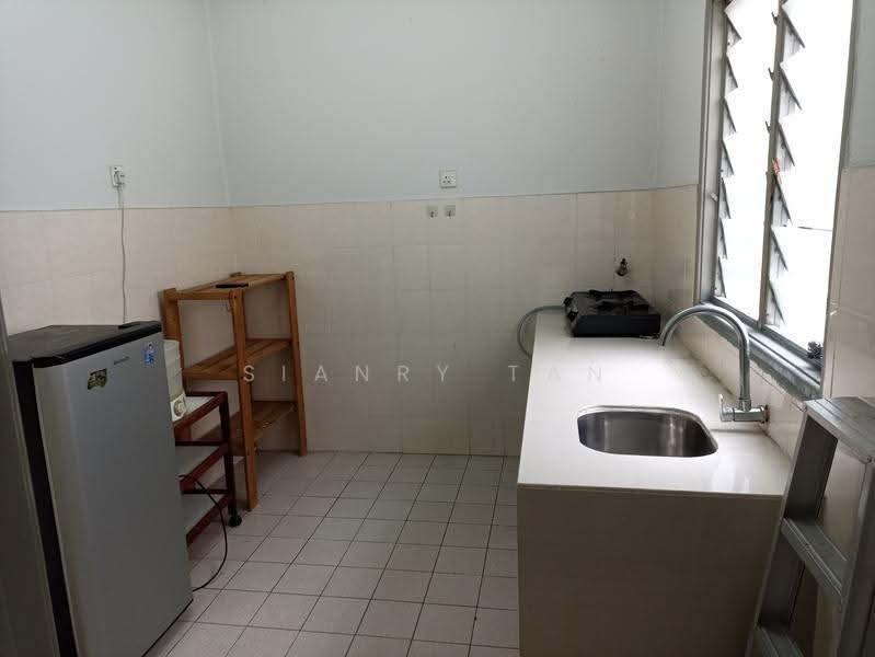 Pangsapuri untuk Dijual di Jalil Damai Apartments - Sianry Tan - Kitchen - PropertyGuru.com.my