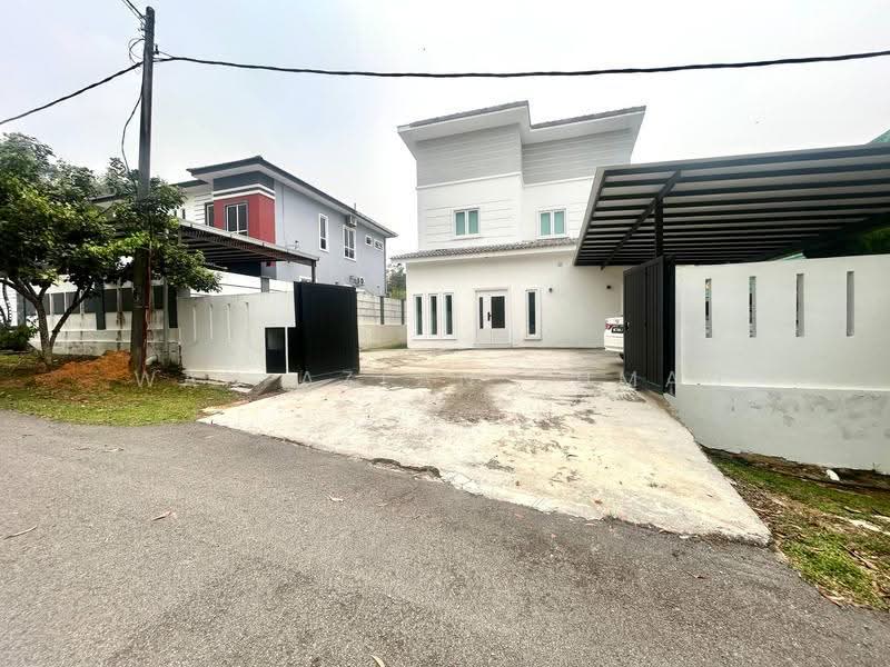 Rumah Banglo untuk Dijual di Bangi (Selangor) - Wan Azlan Ahmad - PropertyGuru.com.my