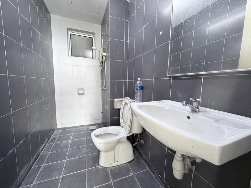 Kediaman Servis untuk Disewa di The Arc - Chandra Sekhar - Bathroom - PropertyGuru.com.my