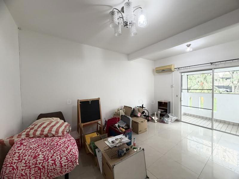 2.5-storey Terraced House for Sale in Taman Midah (Cheras) - Dlynie Ooi - Living Room - PropertyGuru.com.my