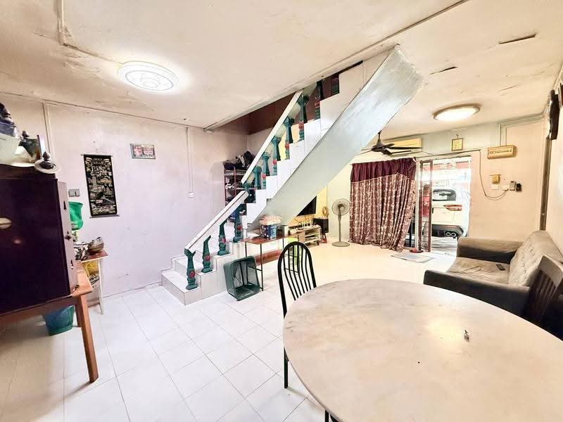 2-storey Terraced House for Sale in Seksyen 19 (Shah Alam) - Firdaus Husin - PropertyGuru.com.my