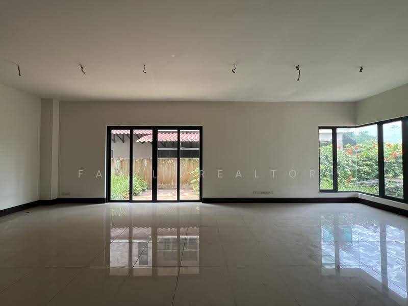 Rumah Berkembar untuk Dijual di Desa Sri Hartamas (Sri Hartamas) - Fadzli Realtor - Living Room - PropertyGuru.com.my