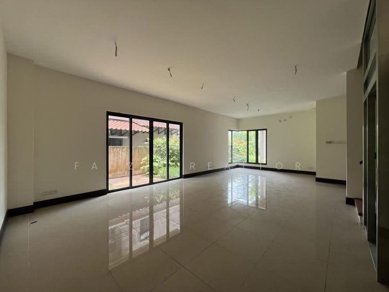 Rumah Berkembar untuk Dijual di Desa Sri Hartamas (Sri Hartamas) - Fadzli Realtor - Living Room - PropertyGuru.com.my