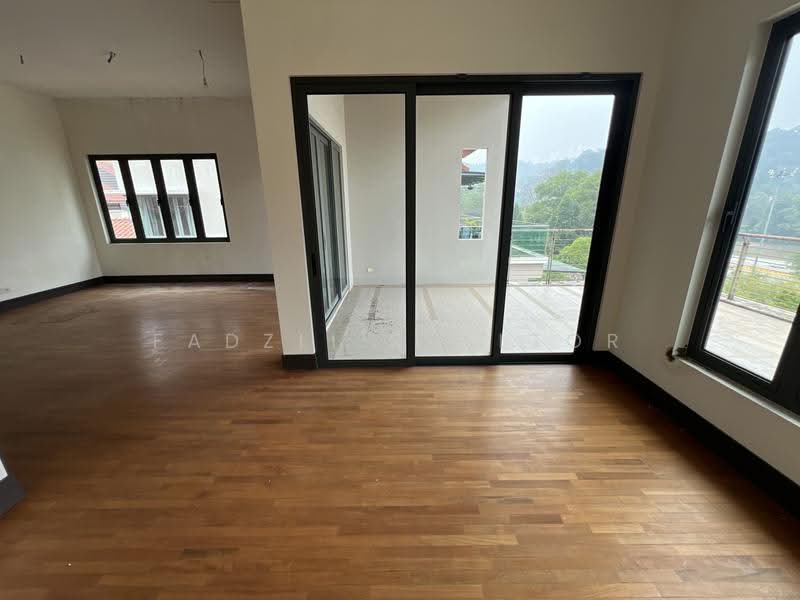 Rumah Berkembar untuk Dijual di Desa Sri Hartamas (Sri Hartamas) - Fadzli Realtor - Living Room - PropertyGuru.com.my