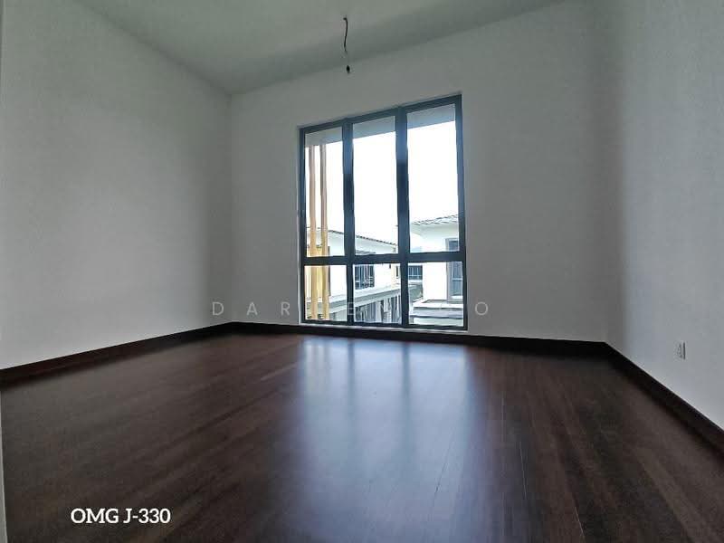 Rumah Berkembar untuk Dijual di Setia Alam (Selangor) - Darren Go - Living Room - PropertyGuru.com.my