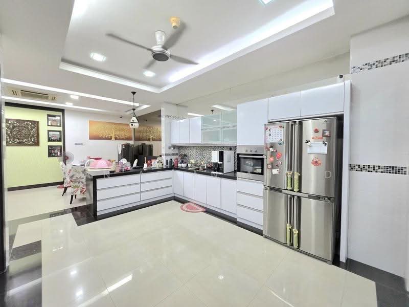 Semi-Detached House for Sale in Setia Eco Park (Setia Alam) - Wan Azlan Ahmad - Kitchen - PropertyGuru.com.my
