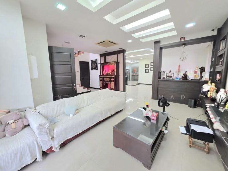Semi-Detached House for Sale in Setia Eco Park (Setia Alam) - Wan Azlan Ahmad - Living Room - PropertyGuru.com.my