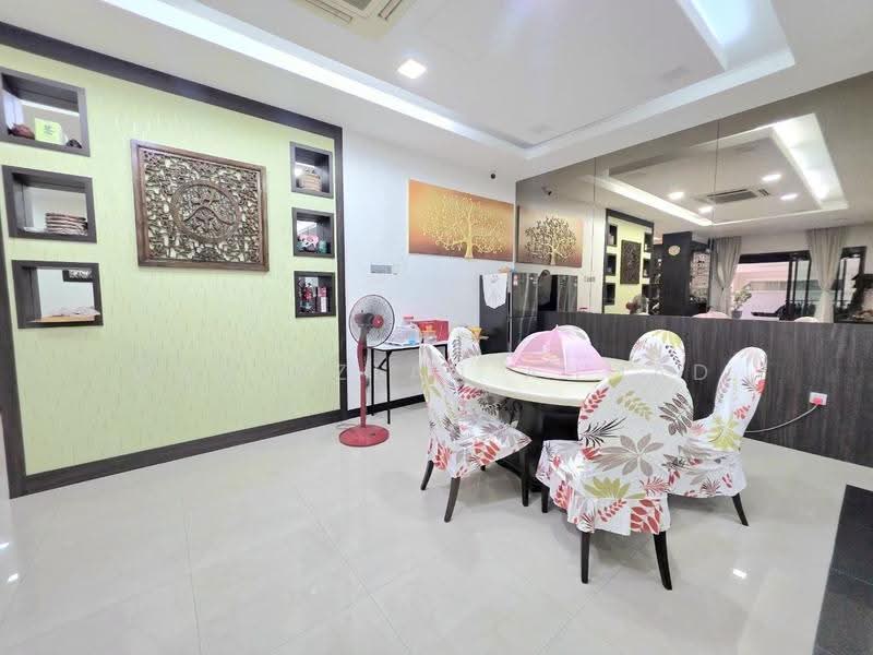 Semi-Detached House for Sale in Setia Eco Park (Setia Alam) - Wan Azlan Ahmad - Dining Room - PropertyGuru.com.my