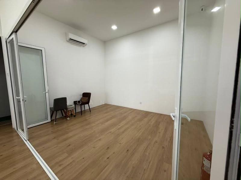 Shop / Office for Rent in Klang (Selangor) - Joanne Lim - Interior - PropertyGuru.com.my