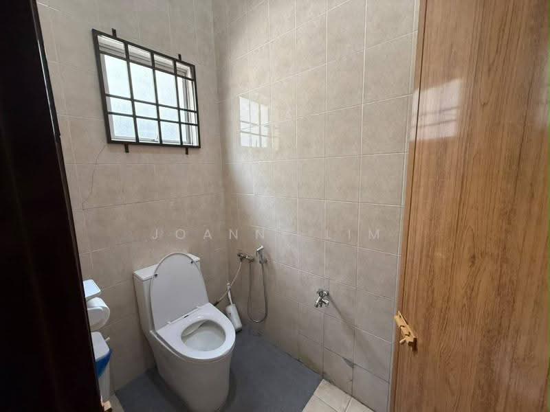 Shop / Office for Rent in Klang (Selangor) - Joanne Lim - Bathroom - PropertyGuru.com.my