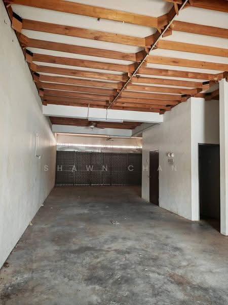 Kedai / Pejabat untuk Disewa di Taman Daya (Johor Bahru) - Shawn Chan - Interior - PropertyGuru.com.my