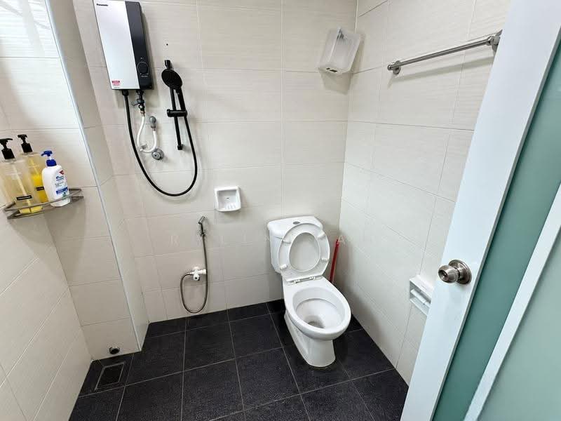 Rumah Teres 2-Tingkat untuk Dijual di Klang (Selangor) - Rylin Tan - Bathroom - PropertyGuru.com.my